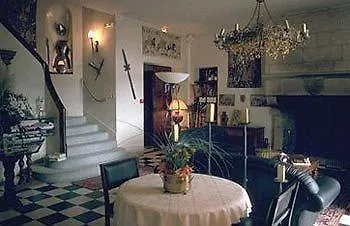 Chateau De Montbrun Hotel